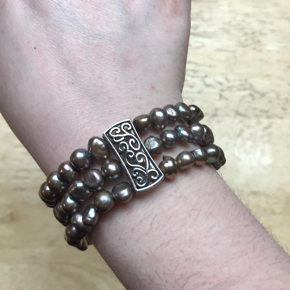 Freshwater pearl bracelet